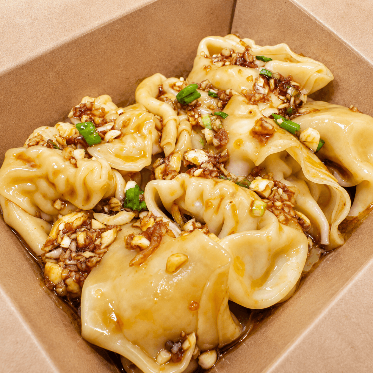 Spicy Pork and Shrimp Wontons (8pc)